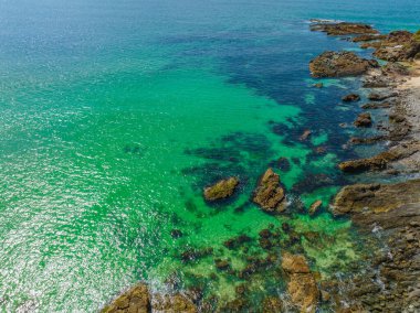 Forster-Tuncurry, NSW, Avustralya 'daki Barrington sahilindeki Burgess Sahili' nde gündüz deniz manzarası.
