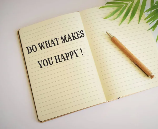 What Makes You Happy Symbol Notebook Words What Makes You — Zdjęcie stockowe