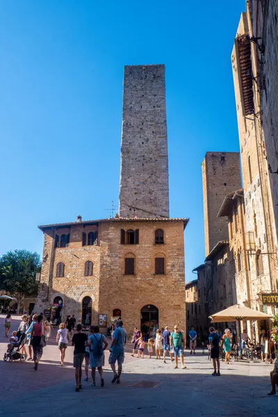 Staré Budovy Hlavním Náměstí Malého Středověkého Města San Gimignano Toskánsko — Stock fotografie
