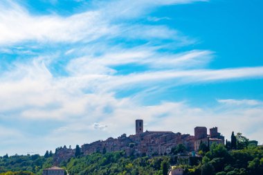 Ortaçağ 'ın küçük bir kasabası olan Colle Val d' Elsa, Toskana