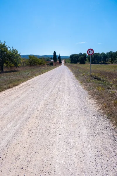 Francigena yolu boyunca düz yol, Toskana