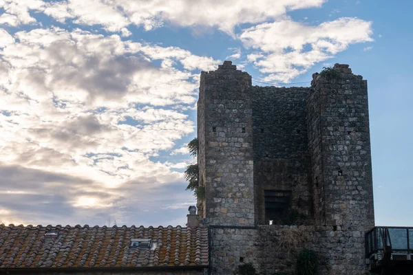 Gebäude Der Kleinen Mittelalterlichen Stadt Monteriggioni Toskana — Stockfoto