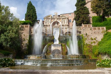 Villa d 'Este, Tivoli, Lazio' daki büyük parktaki muhteşem çeşmeler.