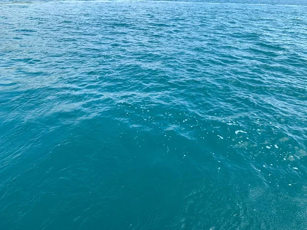 Κίνηση Του Καθαρού Θαλασσινού Νερού Στον Ωκεανό — Φωτογραφία Αρχείου