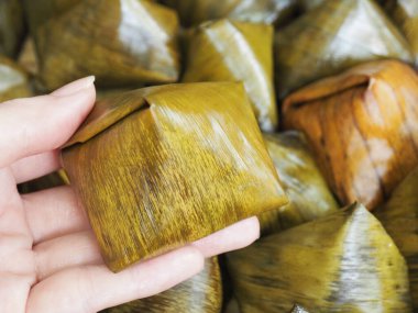 Çin Piramidi tatlı pastası