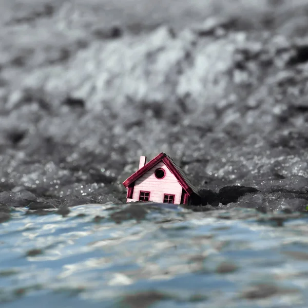 House Drowning Gray Uninhabitable Matter Symbol Tragedy Consequences Nuclear War — Stock Photo, Image