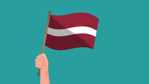 Mão Segurando Latvia Bandeira Animação Acenar Com Bandeira Símbolo Nacional — Vídeo de Stock