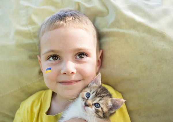 Close Face Year Old Boy Painted Flag Ukraine His Cheek — Photo