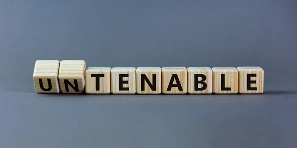 Símbolo Sostenible Insostenible Giró Cubos Madera Cambió Palabra Insostenible Sostenible —  Fotos de Stock