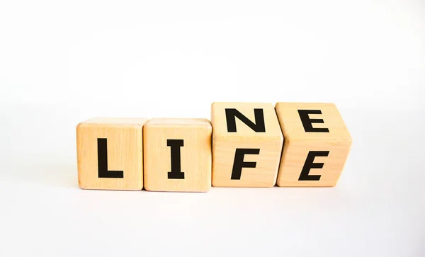 Lifeline Símbolo Linha Vida Virou Cubos Mudou Palavra Vida Para — Fotografia de Stock