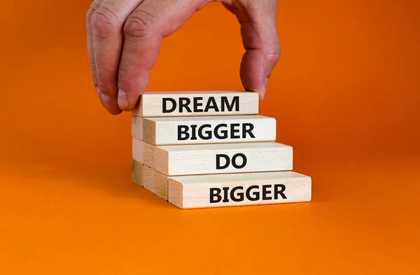 Dream Bigger Symbol Concept Words Dream Bigger Bigger Wooden Blocks — Stock Photo, Image