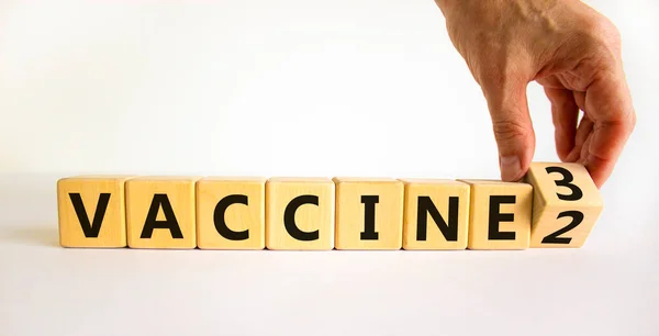 Simbolo Del Vaccino Richiamo Covid Medico Gira Cubo Legno Cambia — Foto Stock