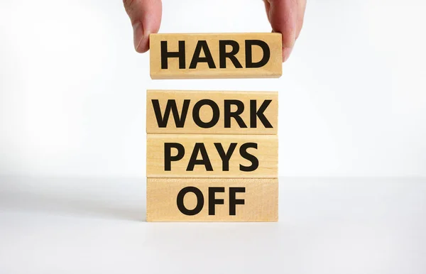 Hard Work Pays Symbol Concept Words Hard Work Pays Blocks — 图库照片