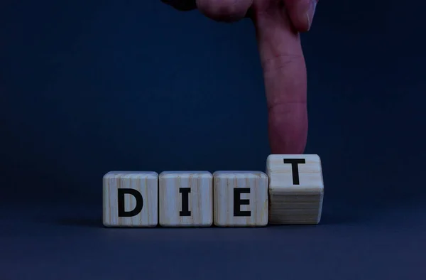 Dieta Invece Muore Simbolo Dottore Gira Cubi Legno Cambia Parola — Foto Stock