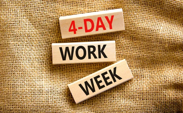 Ήμερη Εβδομάδα Εργασίας Σύμβολο Έννοια Λέξεις Ήμερη Εβδομάδα Εργασίας Ξύλινα — Φωτογραφία Αρχείου