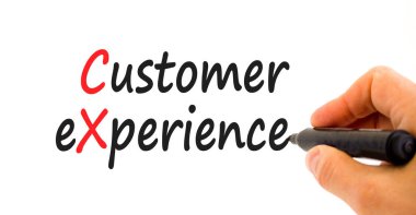 CX müşteri deneyimi sembolü. Beyaz kağıt üzerinde CX müşteri deneyimi kavramsal kelimeler. İşadamı eli işaretli. Güzel beyaz arka plan. Uzayı kopyala İş ve CX müşteri deneyimi kavramı.