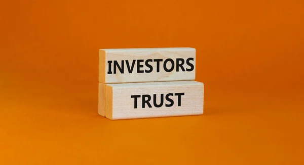 Investors Trust Symbol Concept Words Investors Trust Wooden Blocks Beautiful — Stock Photo, Image