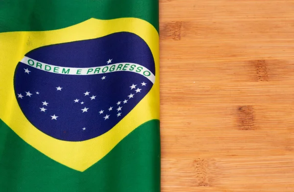 Lauro Freitas Brasile Luglio 2022 Bandiera Brasiliana Sotto Tavolo Legno — Foto Stock