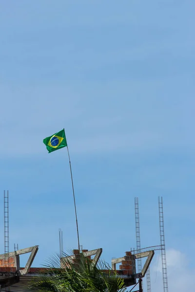 Man Holding Brazilian Flag Front — Φωτογραφία Αρχείου