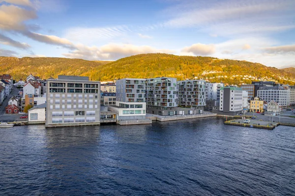 Norveç Limanı Manzaralı Harika Bir Kasaba Bergen — Stok fotoğraf