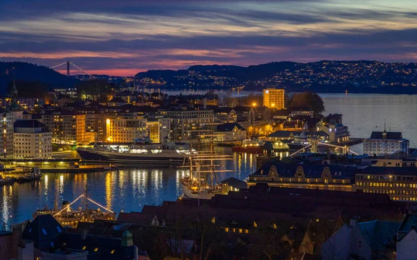 Coucher Soleil Sur Merveilleuse Ville Bergen Norvège — Photo