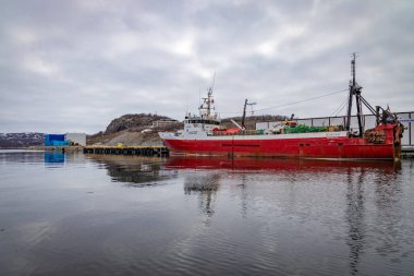 Denizdeki balıkçı teknesi