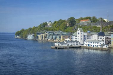 Bergen limanında Nostebukten ve Nordnes, Norveç manzaraları