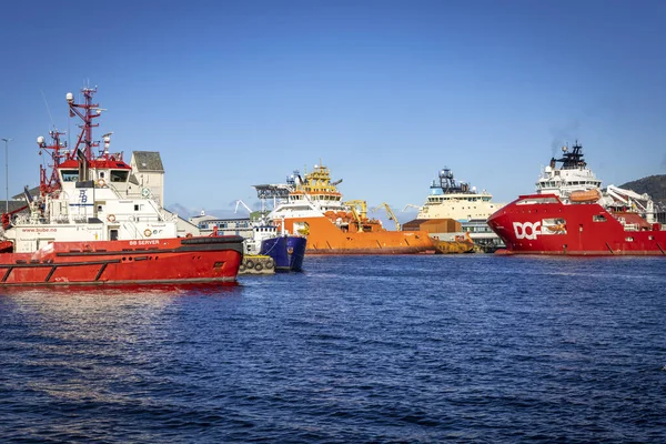 Grote Bevoorradingsschepen Haven — Stockfoto