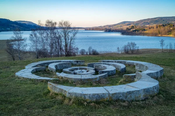 Avusturya 'daki Irrsee' de düşünmek için güzel bir yer.