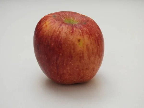 Closeup Indian Group Single Apples Isolated White Background — Stock Photo, Image