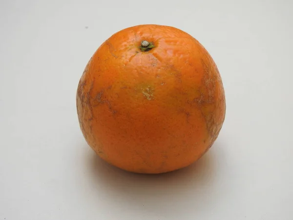 Closeup Pile Single Indian Orange Fruits Isolated White Background — Fotografia de Stock