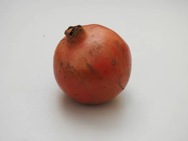 Closeup Indian Single Group Pomegranate Fruit Isolated White Background — 图库照片