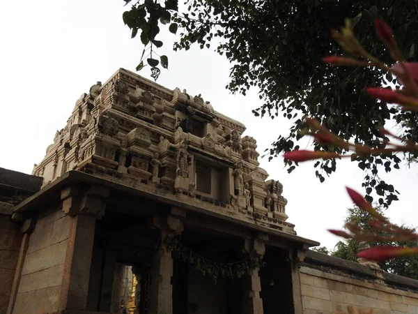 Primer Plano Del Hermoso Templo Hindú Veerabhadra Ubicado Lepakshi Estado —  Fotos de Stock