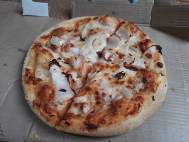 Güzel Soğan Pizzası arkaplanının yakın çekimi