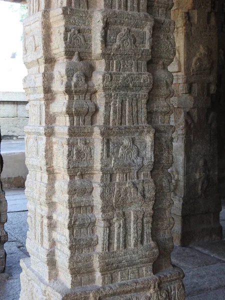 Prachtige Stenen Zuilen Met God Godin Carving Veerabhadra Hindoe Tempel — Stockfoto