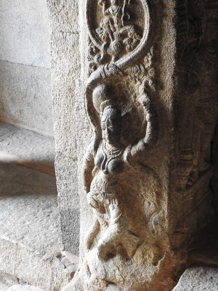 Belos Pilares Pedra Com Deus Deusa Esculpir Templo Hindu Veerabhadra — Fotografia de Stock