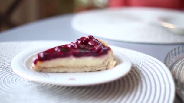 Piece Cherry Cheesecake White Saucer Goes Pie — Stok video