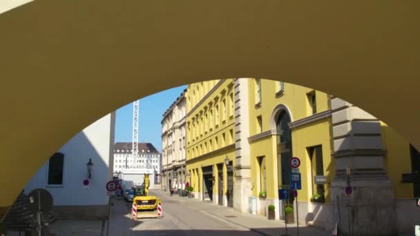Voando Pelas Ruas Munique Baviera Alemanha Cima Ônibus Dois Andares — Vídeo de Stock