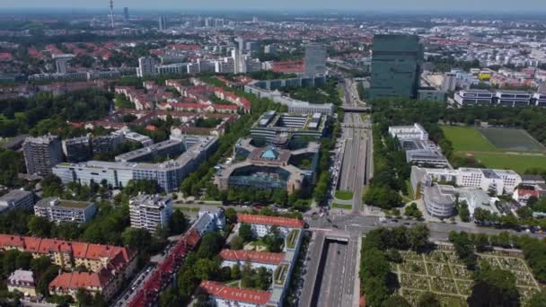 Luftaufnahme Der Stadt München Bayern Deutschland Einem Sonnigen Sommertag — Stockvideo