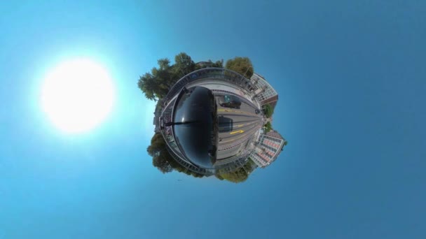 Pequeño Planeta Formato Conducir Por Las Calles Munich Día Soleado — Vídeo de stock