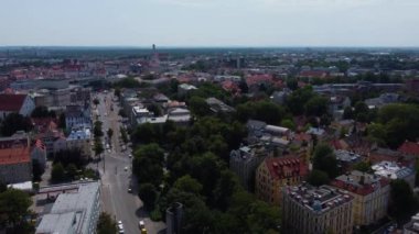 Almanya 'da Augsburg şehrinin havadan görünüşü, güneşli bir yaz gününde Bavyera.