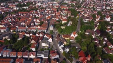 Yazın güneşli bir günde Kirchheim 'ın hava manzarası.
