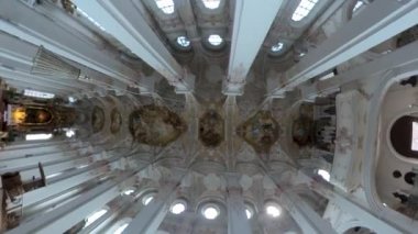 Augsburg 'daki kiliseden küçük bir gezegen formatı.