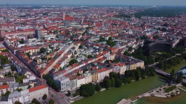 Luftaufnahme Der Stadt München Bayern Deutschland Einem Sonnigen Sommertag — Stockvideo