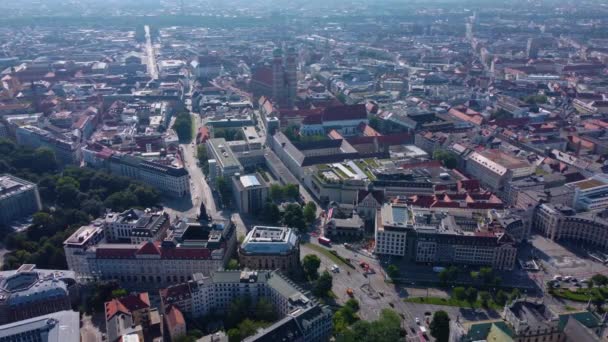 Luftaufnahme Der Bayerischen Landeshauptstadt München Einem Sonnigen Sommertag — Stockvideo