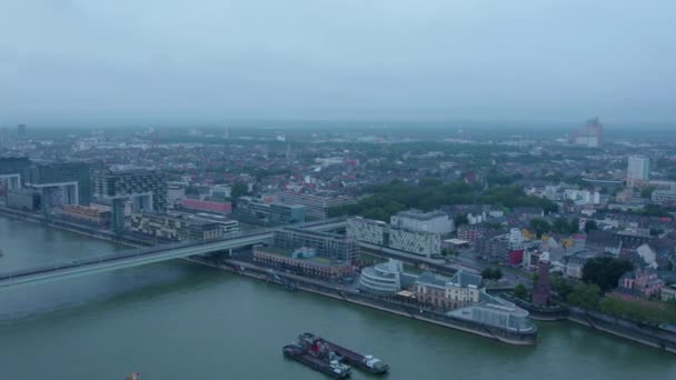 Vue Panoramique Aérienne Vieille Ville Cologne Par Une Matinée Pluvieuse — Video