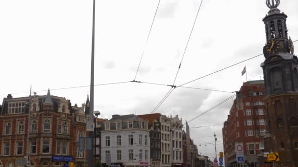 Panning Straten Van Amsterdam Een Bewolkte Dag Zomer — Stockvideo