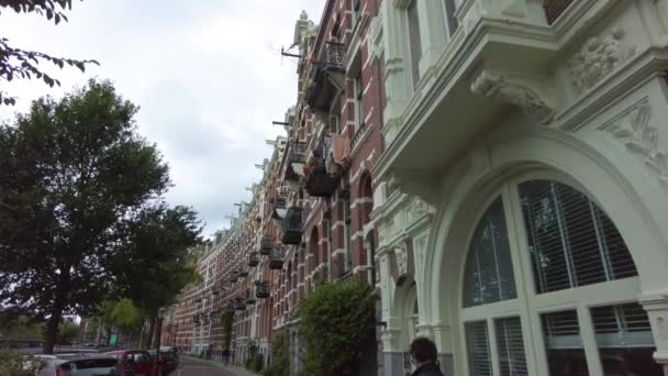 Schwenken Den Straßen Von Amsterdam Einem Bewölkten Tag Sommer — Stockvideo