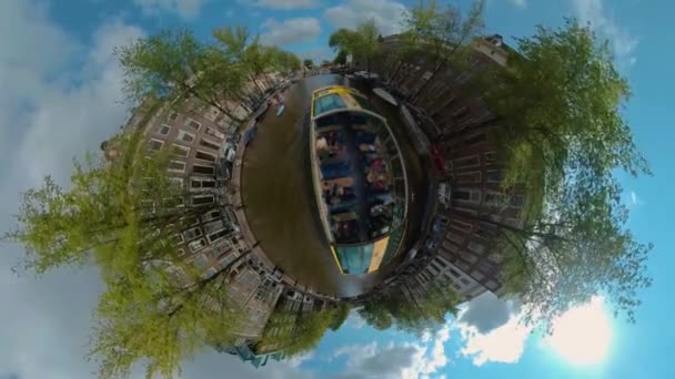 Little Planet Formaat Van Boottocht Amsterdam Een Zonnige Dag Zomer — Stockvideo