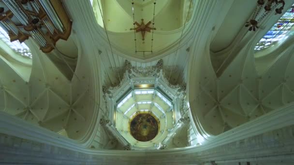 Wnętrze Katedry Matki Bożej Antwerpii Słoneczny Dzień — Wideo stockowe